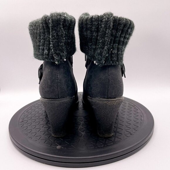 MUK LUKS WOMENS GEORGIA Knit Distressed Wedge BUCKLE STRAP ANKLE BOOTS Size 7 - Picture 3 of 11